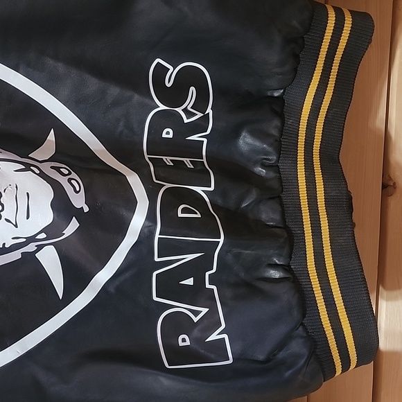 NFL Raiders Bomber Jacket Size Large - Picture 8 of 10